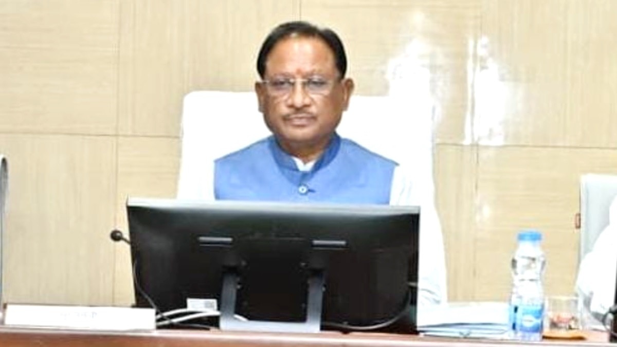 CM विष्णु देव साय का अफसरों को कड़ा संदेश.(Photo:ITG)