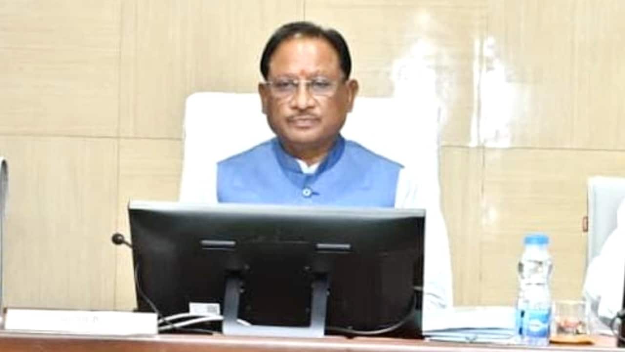 जब मैं रविवार को काम कर सकता हूं, तो आप सुबह 7 बजे फील्ड में क्यों नहीं जा सकते?' CM ने कसे कलेक्टरों के पेच - CM vishnu deo Sai warns collectors