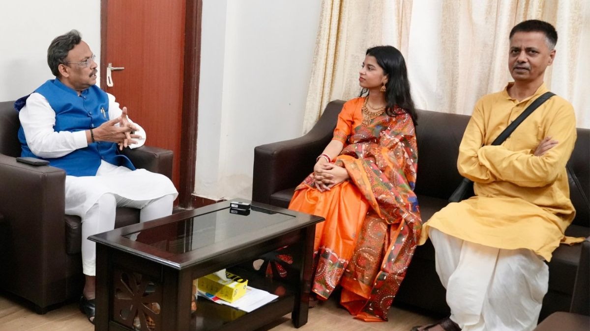 मैथिली ठाकुर बीजेपी में शामिल हुईं (Photo: PTI)