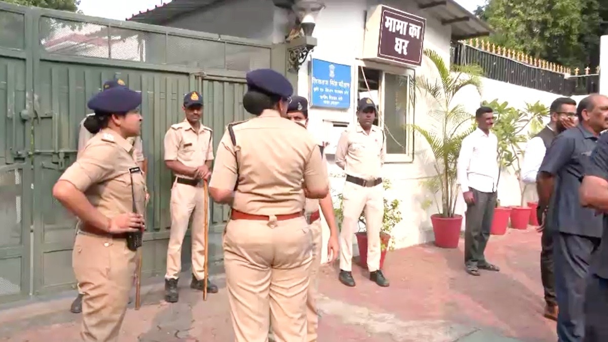 बिना सूचना के पहुंचे शिवराज सिंह के बंगले जीतू पटवारी.(Photo:Screengrab)