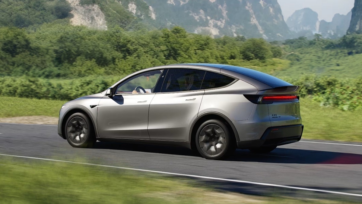TESLA के 29 लाख कारों पर संकट! कंपनी के सबसे बड़े FSD ‘सॉफ़्टवेयर फीचर’ की होगी जांच – Tesla Cars Full Self Driving FSD Features NHTSA Investigation Elon Musk