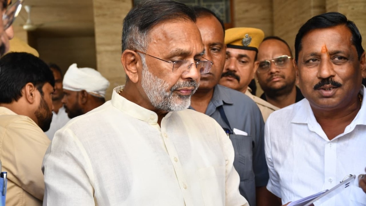 मंत्री हीरालाल नागर ने भ्रष्टाचार पर लिया एक्शन (Photo: X/@hlnagar)