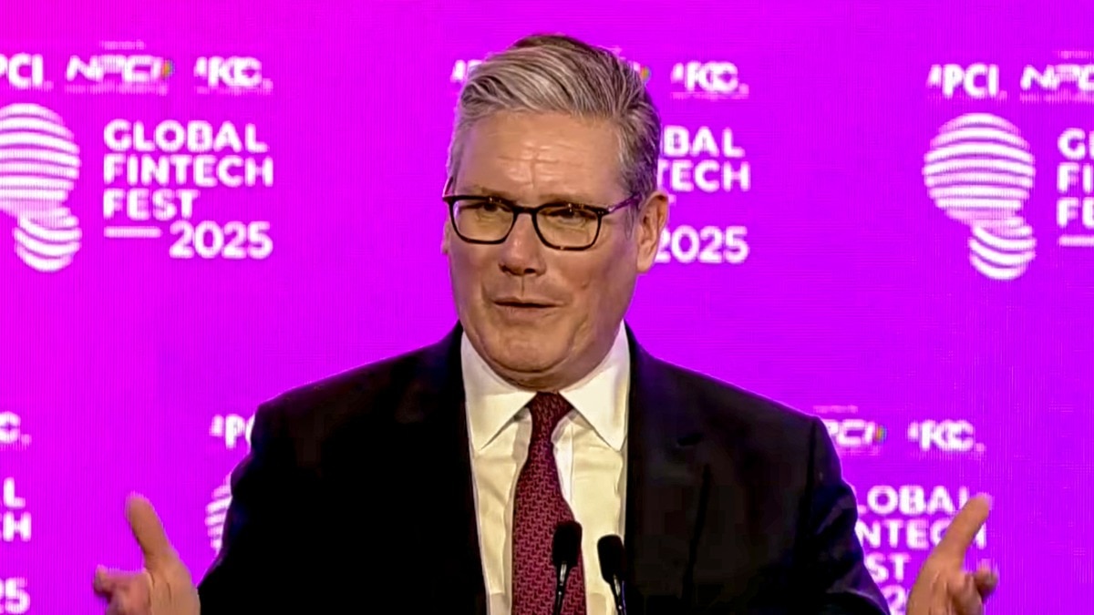 ब्रिटेन के पीएम ने किया भारत के आधार﻿ सिस्टम की जमकर तारीफ (Photo: PTI)