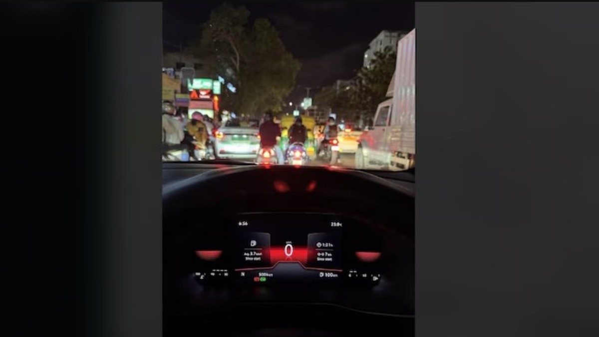 बेंगलुरु की सड़कों पर जाम का ऐसा आलम कि अब लोगों की जान सांसत में आ गई है (Photo: r/bangalore/Reddit)