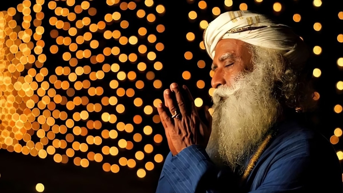 Diwali 2025: दिवाली के दीये अरंडी के तेल से जलाएं, दिवाली के लिए सद्गुरु की खास सलाह