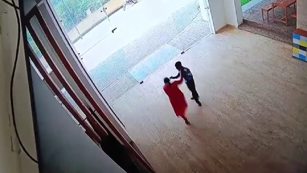 Woman beating man