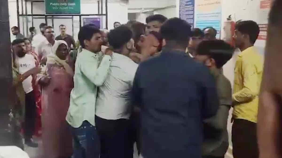 Triple murder in a clash between two groups over a minor issue 