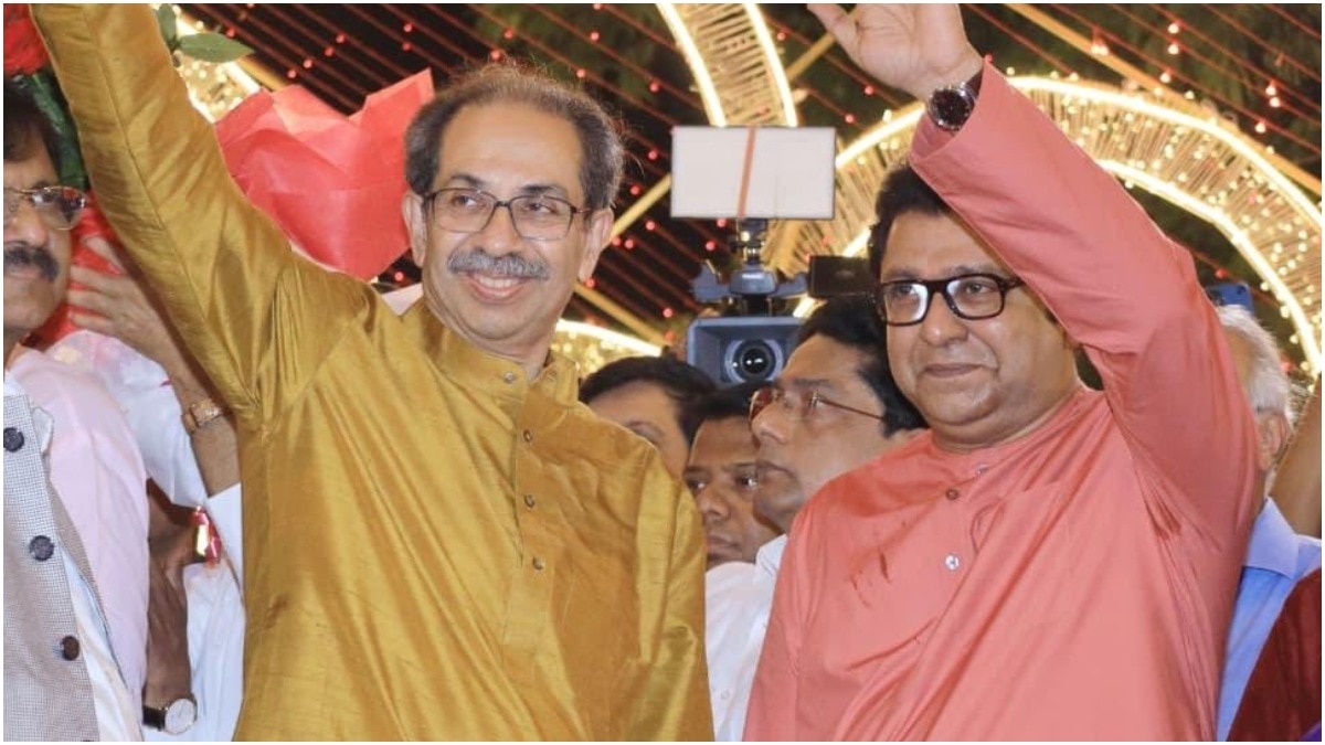 Uddhav and Raj Thackeray shared the stage together at MNS's Deepotsav programme organised at Shivaji Park