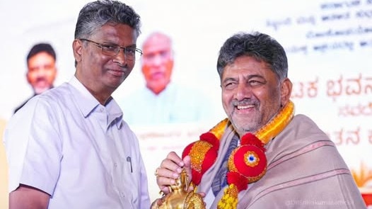 कर्नाटक में क्या सतीश जारकीहोली बनेंगे डीके शिवकुमार का विकल्प (Photo-X)