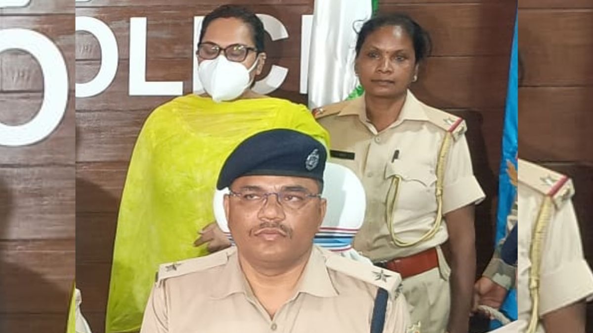 रांची में गिरफ्तार गैंग में शामिल है रिया सिन्हा. (Photo: X/@ranchipolice)