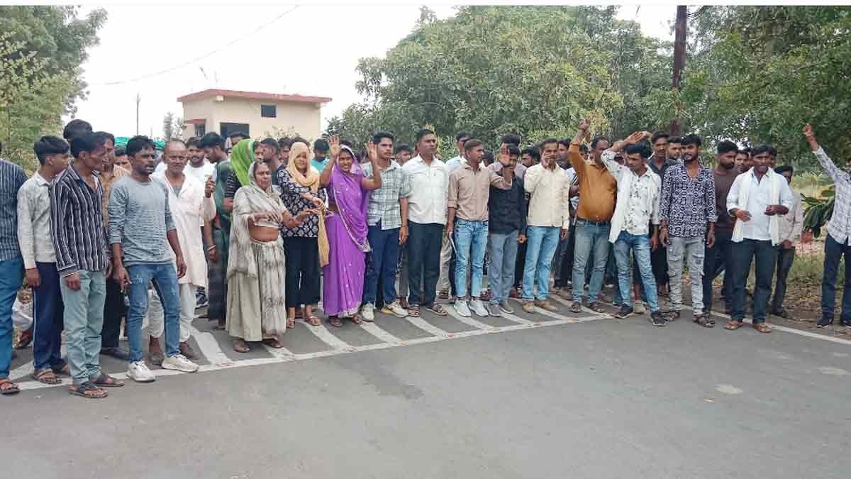 Conflict between two parties over the road