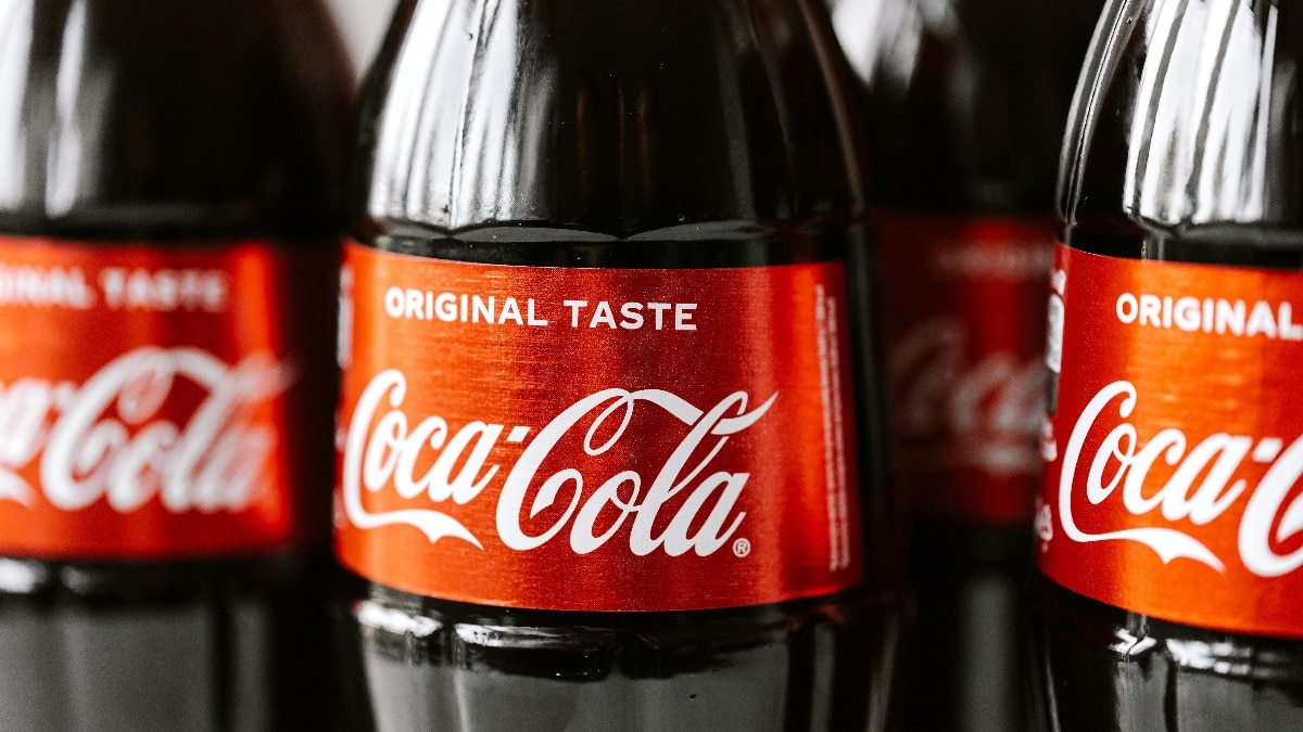 कोका कोला मार्केट से वापस क्यों मंगवा रही है स्प्राइट, डाइट कोक के कैन?