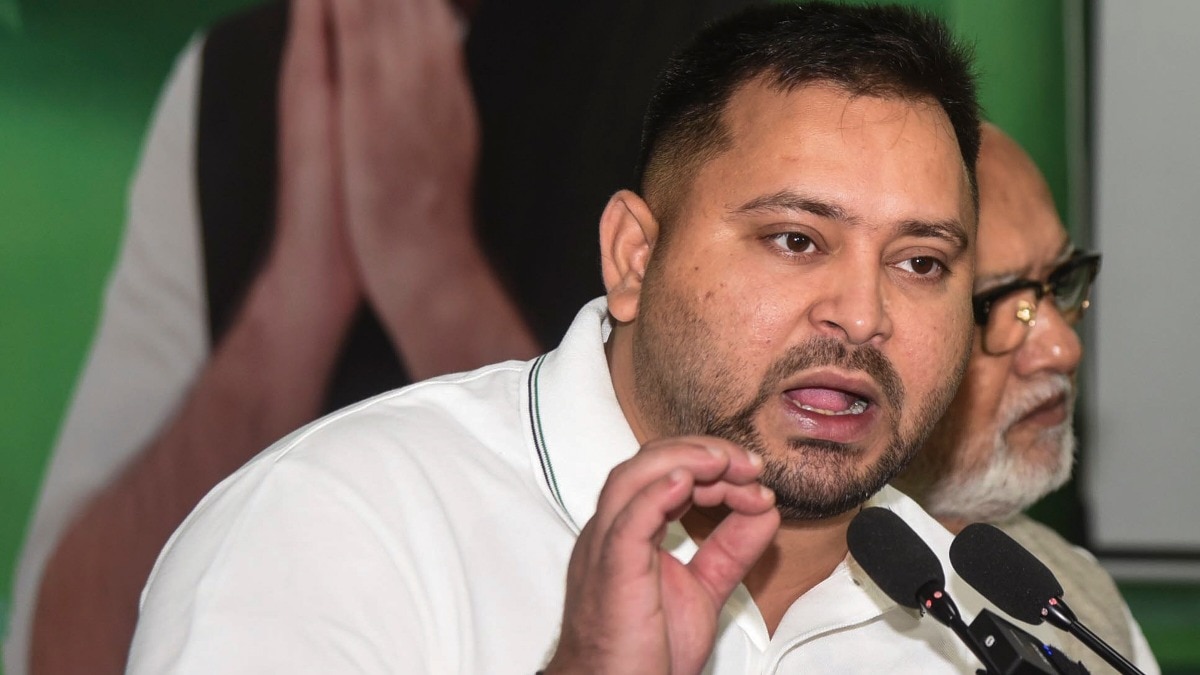 तेजस्वी यादव ने एनडीए को सीएम फेस के लिए घेरा (Photo: PTI)