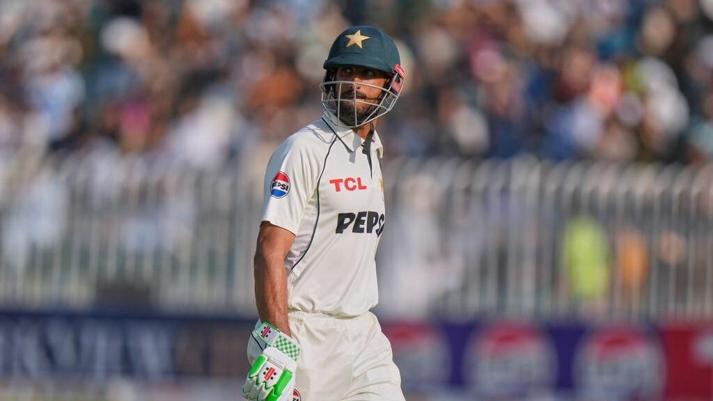 PCB का चौंकाने वाला फैसला, PAK कप्तान को दी प्रशासनिक जिम्मेदारी