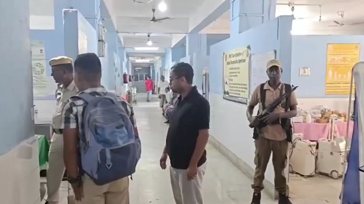 मुठभेड़ के दौरान संदिग्ध माओवादी मारा गया. (Photo: ITG)