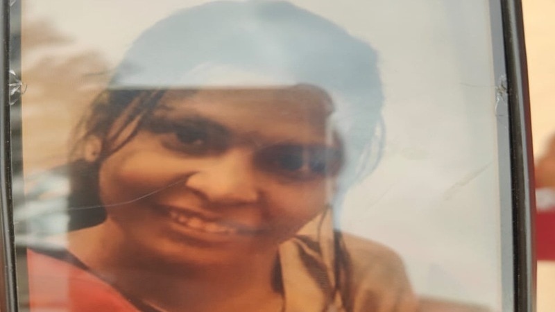 बेंगलुरु में Techie की दर्दनाक मौत, गड्ढे से बचने के चक्कर में सड़क पर गिरी... अचानक आए कैंटर ने कुचला