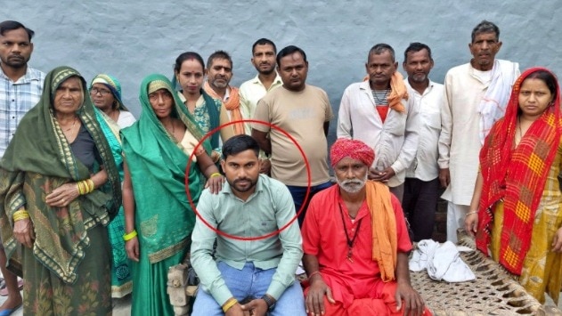 Deepu Saini returns to his village after 13 years (Photo- ITG)