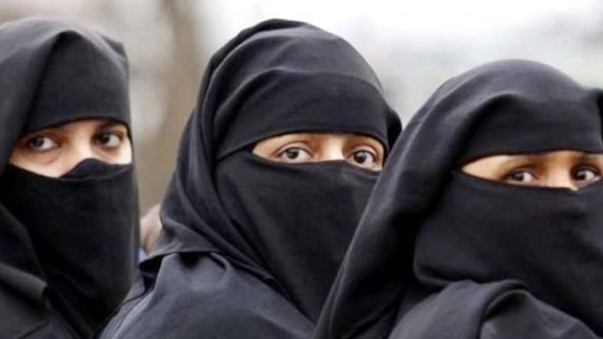 'पाकिस्तानी टीवी सीरियल जिंदगी में जहर घोल रहे, दूर रहें महिलाएं...', देवबंद के मौलाना कारी बोले