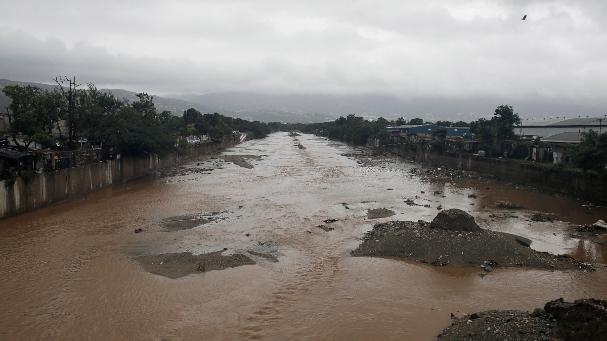 जमैका में तबाही मचाने पहुंचा कैटेगरी-5 का तूफान 'मेलिसा', PM ने कहा- देश को झेलनी होगी ऐतिहासिक आपदा