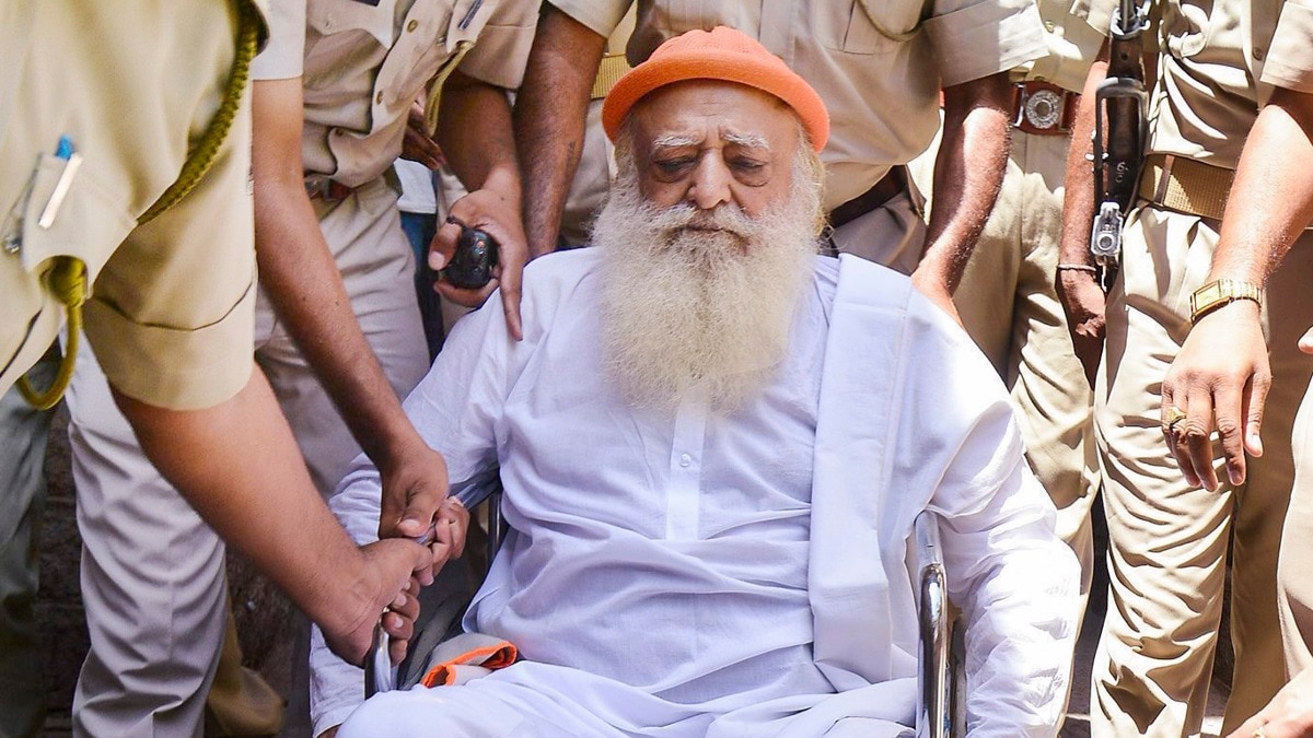 राजस्थान हाईकोर्ट ने आसाराम को दी अंतरिम जमानत (Photo: PTI)