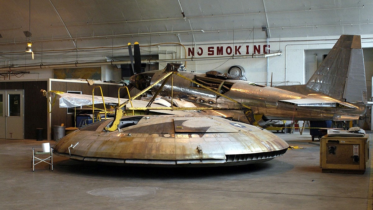 अमेरिका ने नेशनल म्यूजियम में रखा UFO और एयरफोर्स का पुराना प्लेन. (Photo: Representational/USAF)