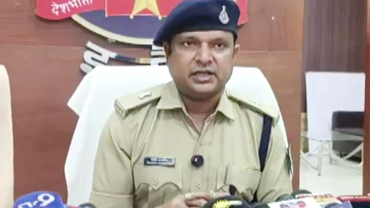 पुलिस अफसर ने बताया कि युवक-युवती बालिग हैं.(Photo:Screengrab)