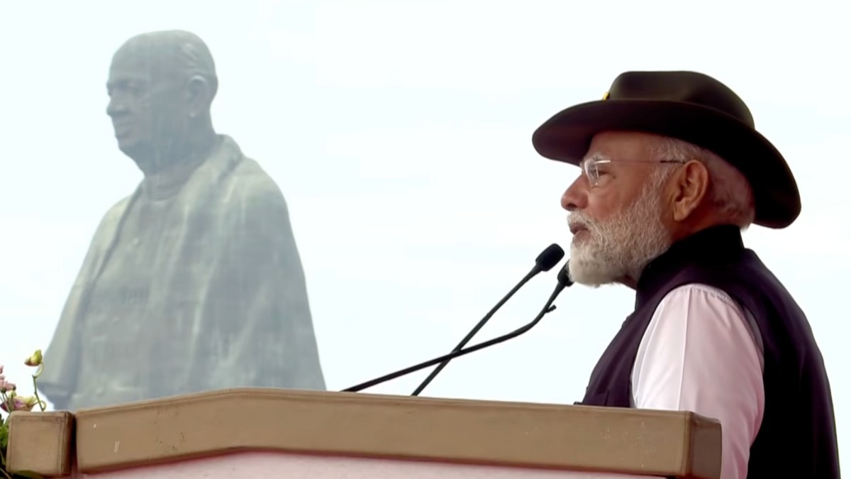 केवडिया में प्रधानमंत्री मोदी ने सरदार पटेल की जयंती पर लोगों को संबोधित किया (Photo: Youtube/@BJP)