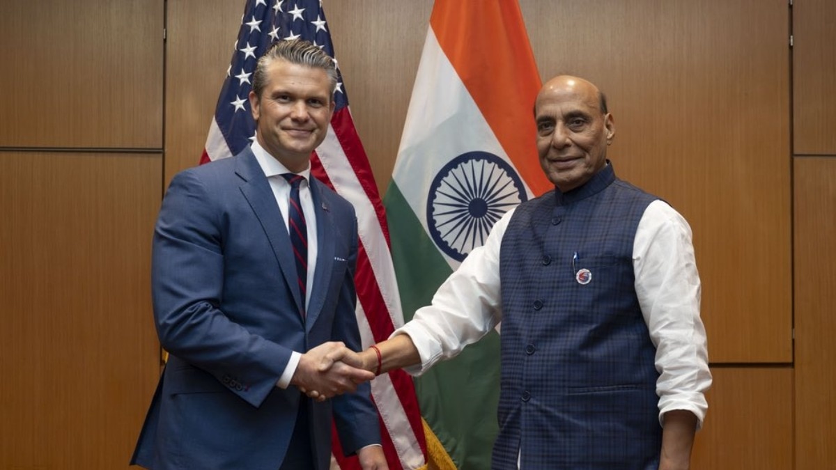 मलेशिया में रक्षा साझेदारी के नए अध्याय पर हुआ हस्ताक्षर (Photo: X/@SecWar)