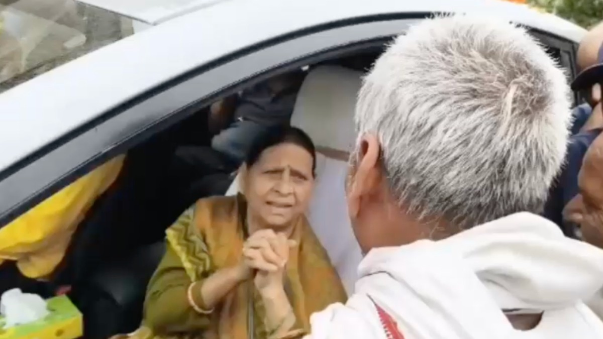 लालू परिवार के गढ़ राघोपुर विधानसभा सीट पर राबड़ी देवी से जनता ने अपनी नाराजगी जताई (Photo: Sandeep Anand/ITG)