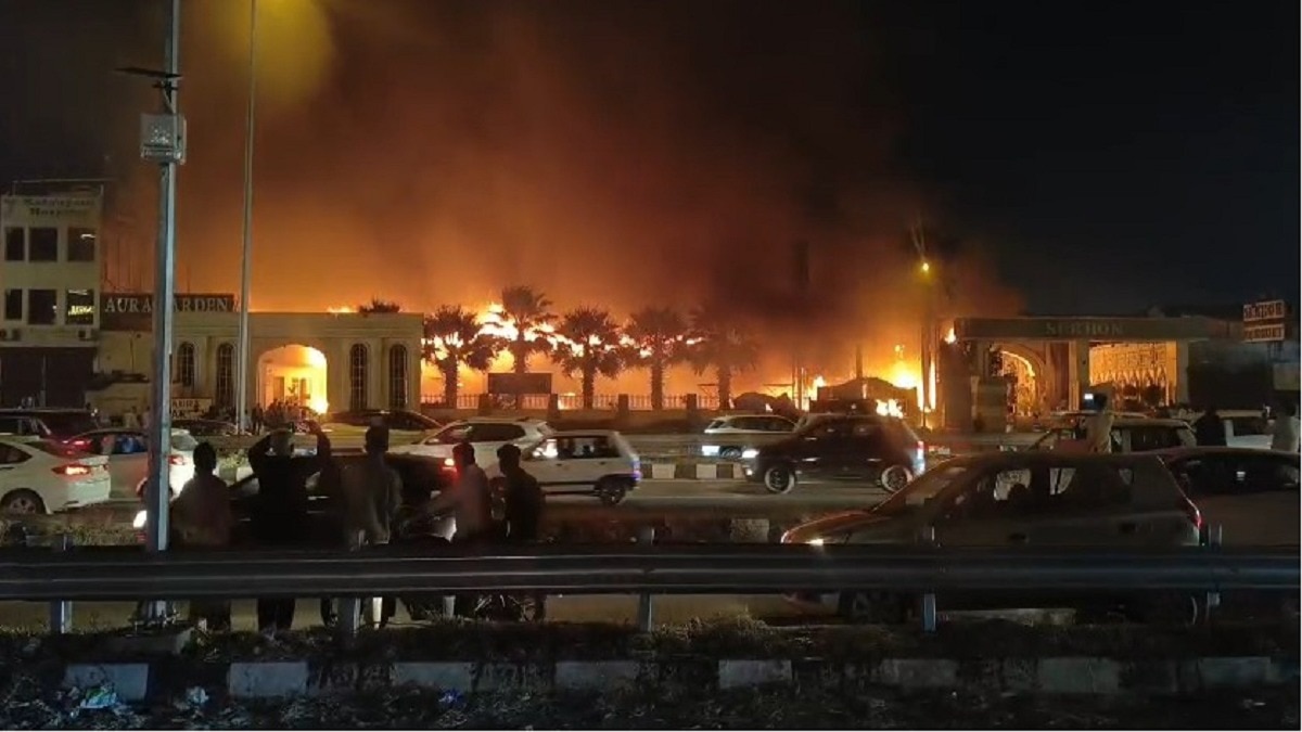 हरियाणा: शादी समारोह के दौरान बैंक्वेट हॉल में लगी भीषण आग, लोग खाना-डांस छोड़कर भागे