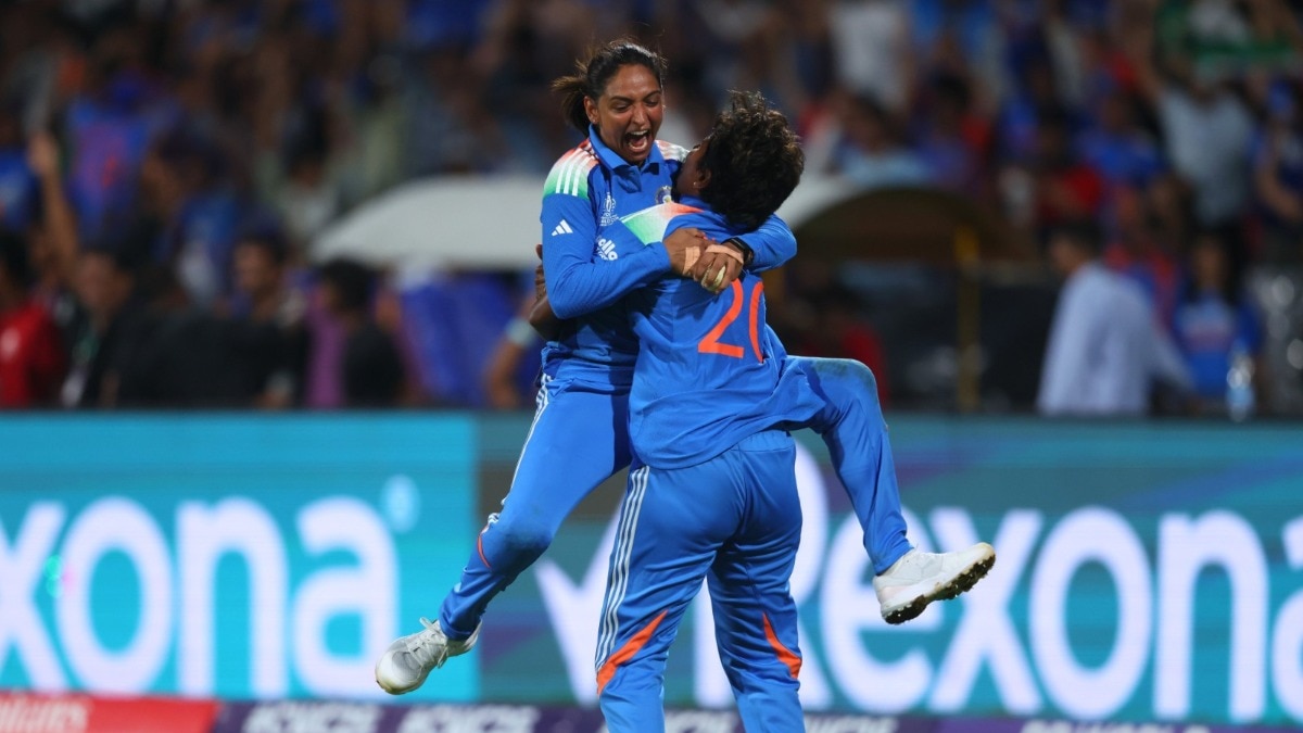 हार की हैट्रिक से विश्व विजेता तक... वर्ल्ड कप में ऐसा रहा भारत की बेटियों का सफर