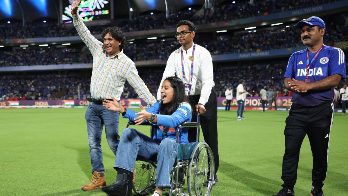 'मेरे कंधे पर तिरंगा...', जीत के बाद व्हील चेयर पर मैदान में पहुंचीं प्रतीका रावल, देखें VIDEO