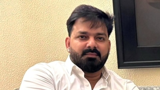 पवन सिंह ने साधा खेसारी लाल यादव पर निशाना? (Photo: Instagram @singhpawan999)