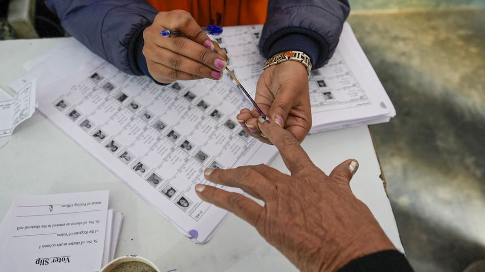 यूपी पंचायत चुनाव की राह हुई मुश्किल, 10 जून को आएगी अंतिम वोटर लिस्ट यूपी पंचायत चुनाव की राह हुई मुश्किल, 10 जून को आएगी अंतिम वोटर लिस्ट