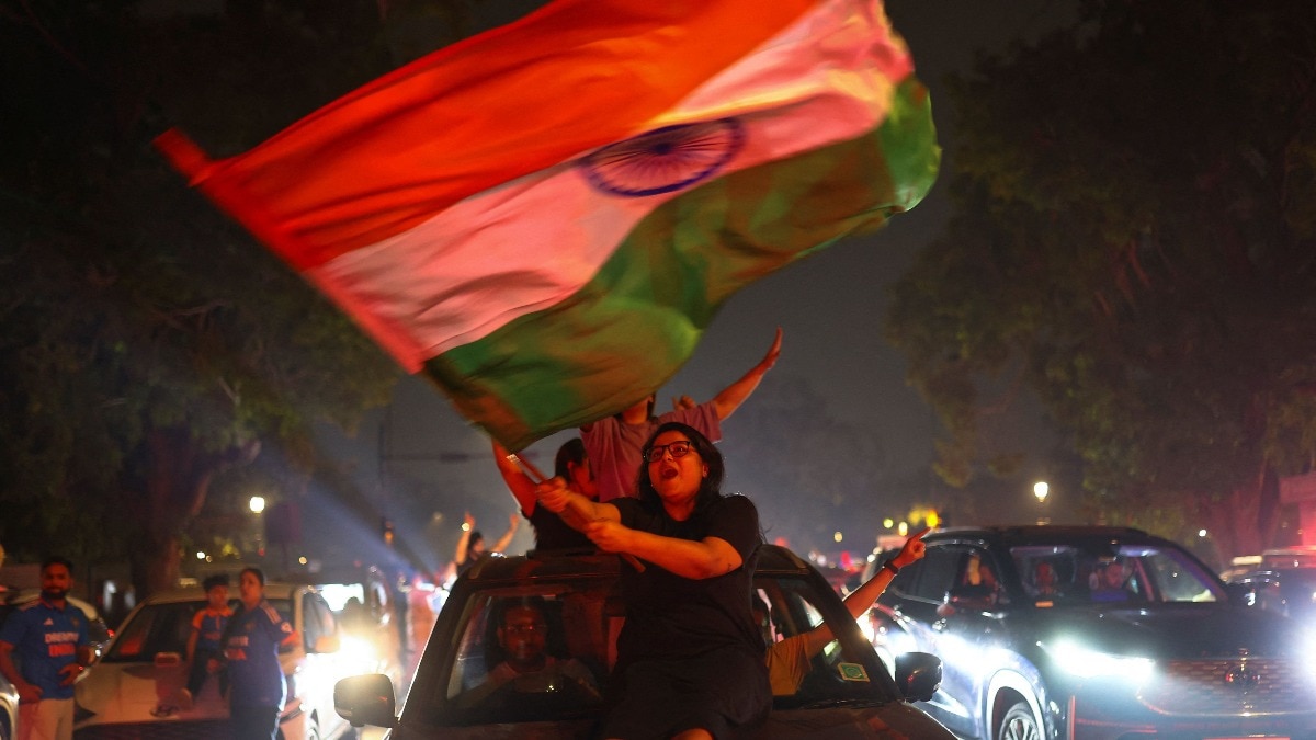 महिला क्रिकेट टीम की कामयाबी के बाद पूरे मुल्क में जश्न का माहौल है.