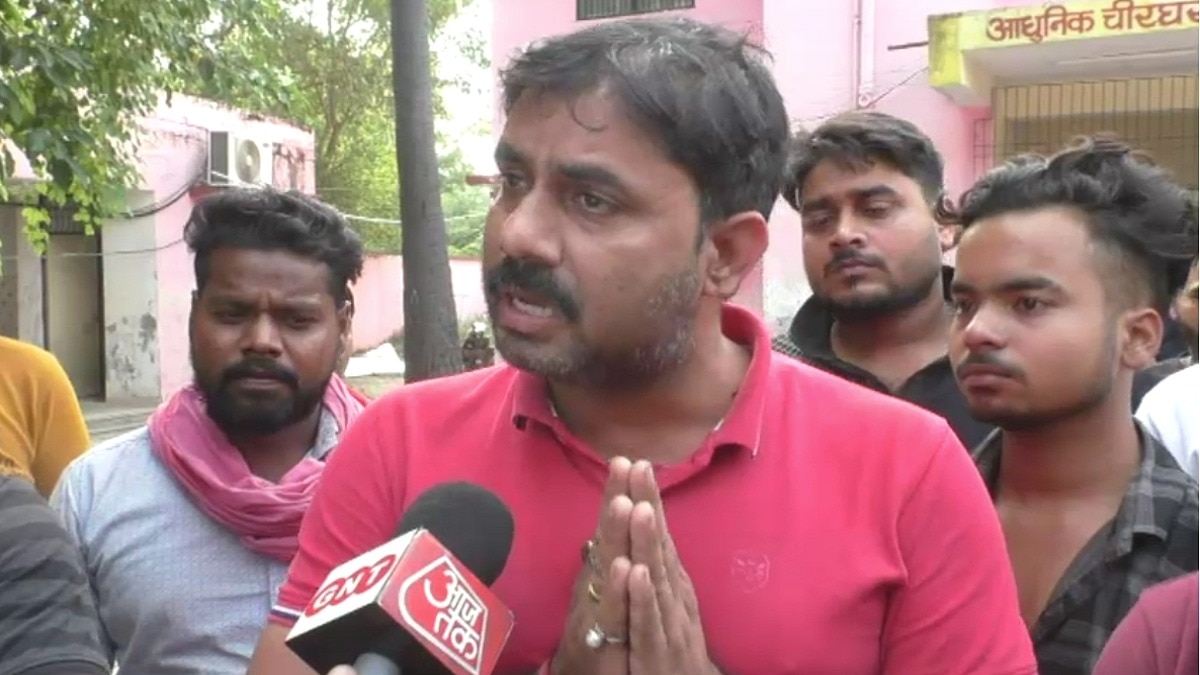 वाराणसी में ट्रांसपोर्टर की संदिग्ध मौत आत्महत्या या हत्या? परिजन बोले- 'बाउंसर्स ने मारकर छत से फेंका'