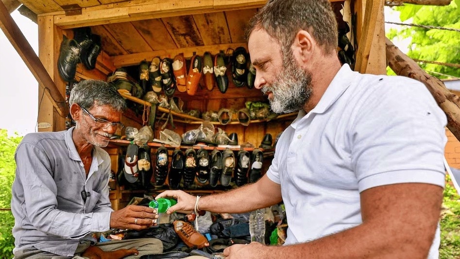 Rahul Gandhi visited Ramchet Mochi's shop in July 2024 (Photo- PTI)