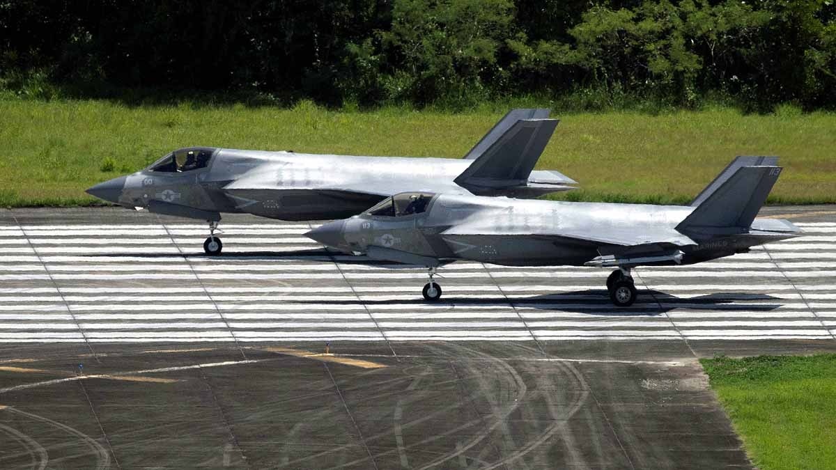 वेनेजुएला पर हमले की तैयारी? ट्रंप की सेना 20 साल पुराने नेवल बेस पर हो गई एक्टिव