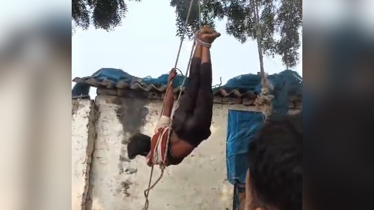 भीड़ ने ली कानून अपने हाथ में.(Photo: Amitesh Tripathi/ITG)