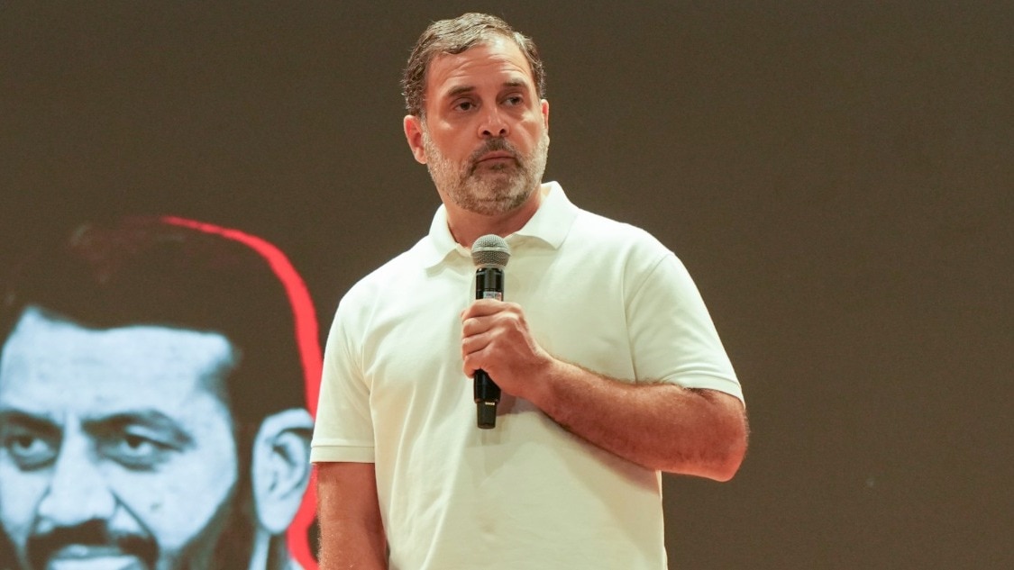 राहुल गांधी ने पूछा- ब्राजील की मॉडल कैसे बनी ‘भारतीय वोटर’?