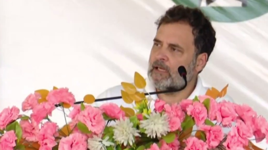 सेना में जातिगत भेदभाव की बात कहने वाले राहुल गांधी हकीकत के कितने करीब हैं?