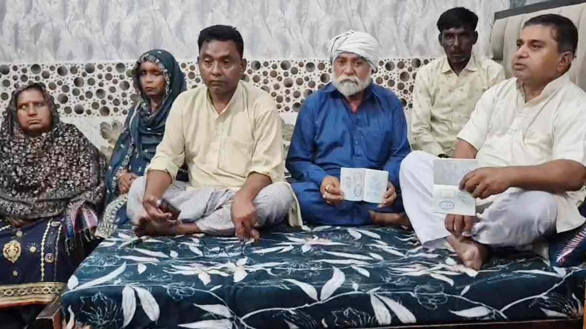 पाकिस्तान ने 12 हिंदू तीर्थयात्रियों को लौटाया (Photo: Ashutosh kumar/ITG)