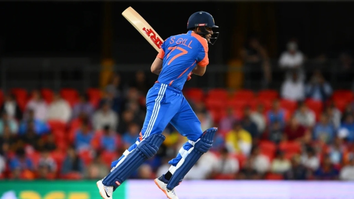 IND vs AUS LIVE: 26 रन बनाकर आउट हुए अभिषेक शर्मा, जम्पा ने झटका पहला विकेट