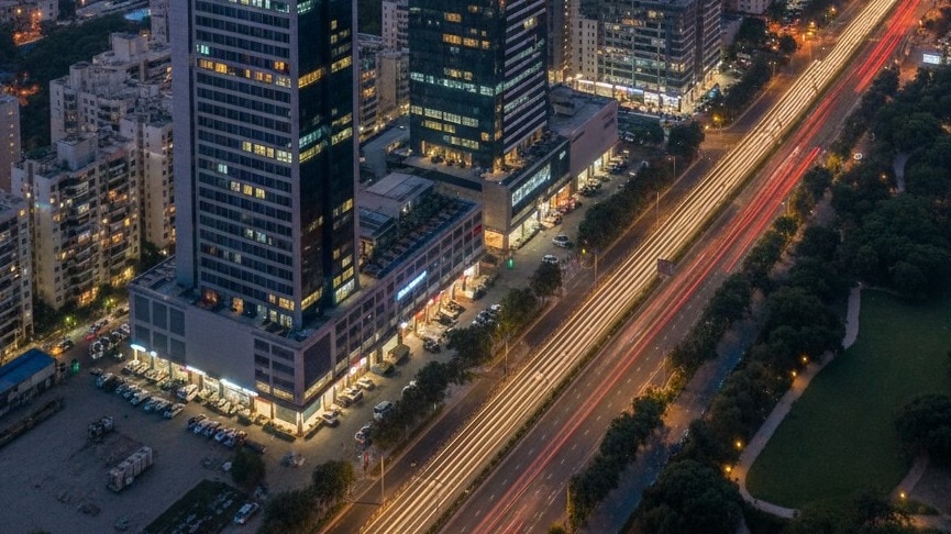 प्रॉपर्टी से कमाएं मोटा मुनाफ़ा, जानिए कैसे बनें मॉल-ऑफिस स्पेस के हिस्सेदार