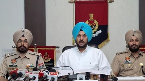 जानकारी देते पुलिस कमिश्नर गुरप्रीत सिंह भुल्लर.(Photo: Screengrab)