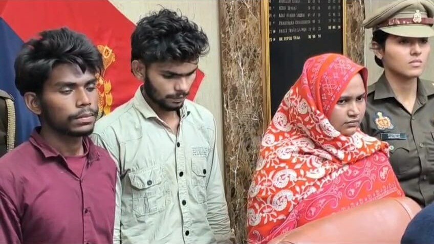 शव की तलाश जारी.(Photo: Usman Chaudhary/ITG)