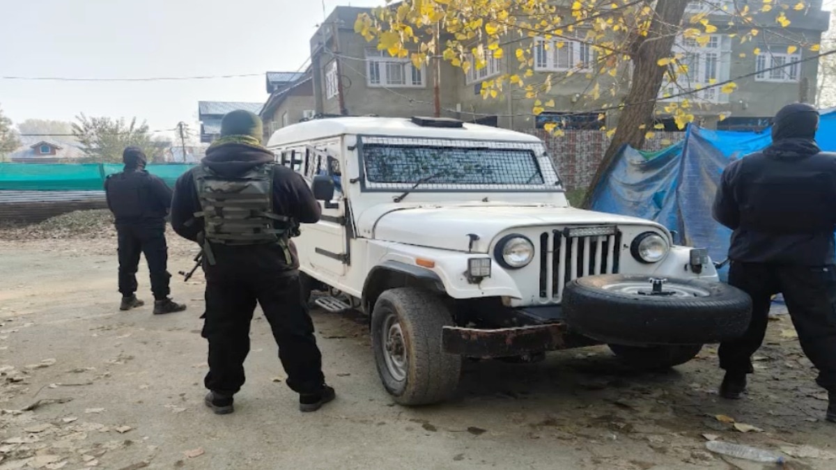 कुलगाम पुलिस ने पाकिस्तान-पोके में बैठे आतंकियों के स्थानीय मददगारों पर की सख्त कार्रवाई (Photo: Mir Fareed/ ITG)