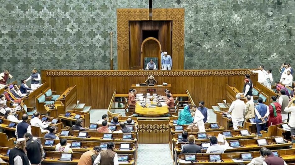 संसद का शीतकालीन सत्र तय, 1 से 19 दिसंबर तक चलेगा सत्र - parliament winter session 2025 schedule constitutional amendment bills sir campaign NTC - AajTak