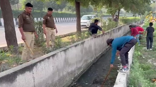 महिला का सिर, हथेलियां कटीं.(Photo: Screengrab)