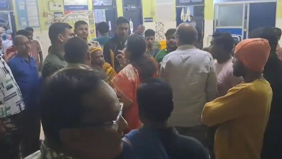 'बिना कपड़े के मिली, काटने के निशान...', बंगाल में बच्ची का अपहरण कर यौन उत्पीड़न